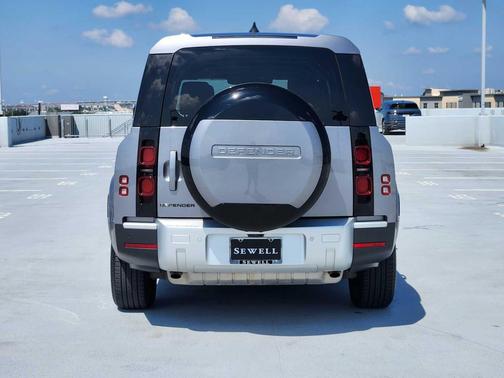 2024 Land Rover Defender 130 P400 S