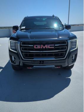 Onyx Black 2022 GMC Yukon 4WD AT4