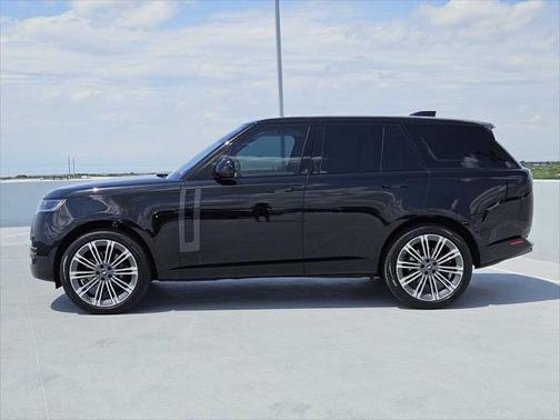 2023 Land Rover Range Rover P400 SE