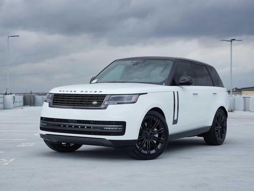 Fuji White 2026 Land Rover Range Rover P530 SE