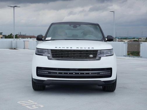 Fuji White 2026 Land Rover Range Rover P530 SE