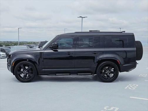 2025 Land Rover Defender 130 P400 X-Dynamic SE