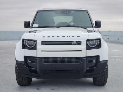 2026 Land Rover Defender P400 X-Dynamic SE