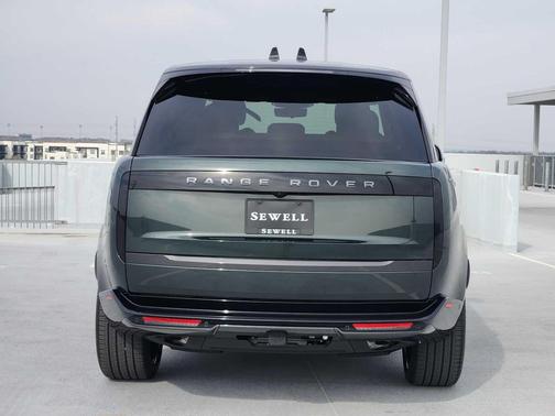 2026 Land Rover Range Rover P400 SE