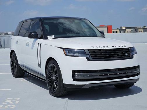 2025 Land Rover Range Rover P530 SE