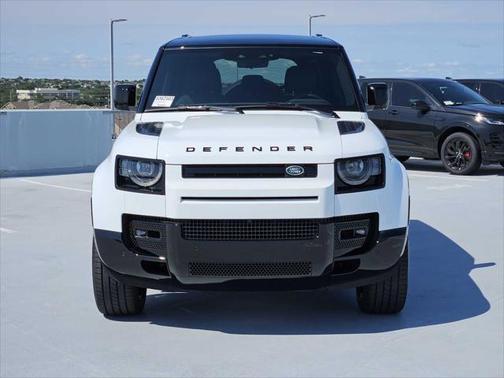2025 Land Rover Defender 110 P400 X-Dynamic SE