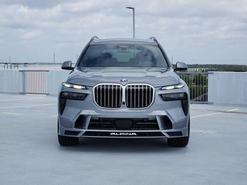2025 BMW ALPINA XB7 Base