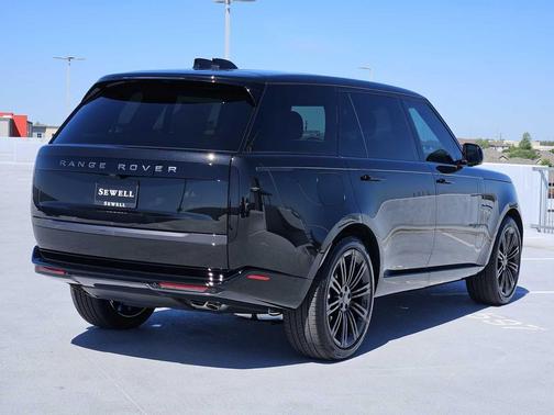 SANTORINI BLACK 2026 Land Rover Range Rover P530 SE 7 Seat