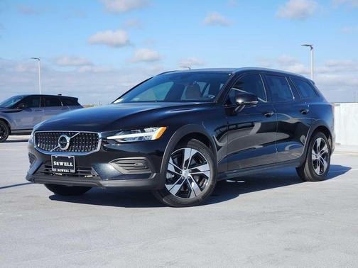 2020 Volvo V60 Cross Country T5
