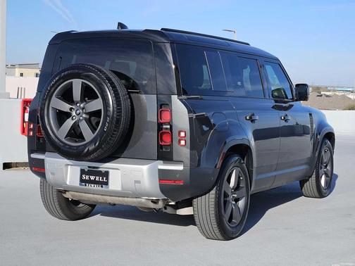 2025 Land Rover Defender 110 P300 S