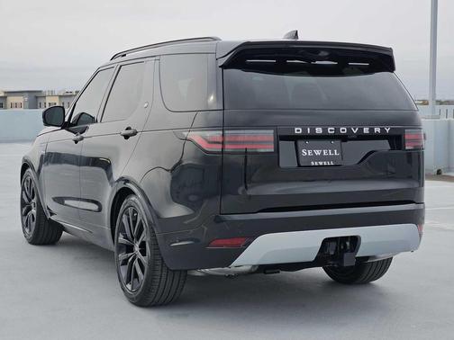 2026 Land Rover Discovery Gemini Edition