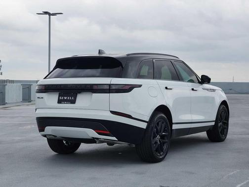 Fuji White 2026 Land Rover Range Rover Velar P400 Dynamic SE