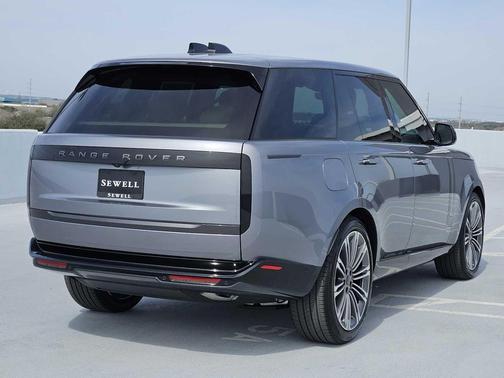 2026 Land Rover Range Rover P400 SE