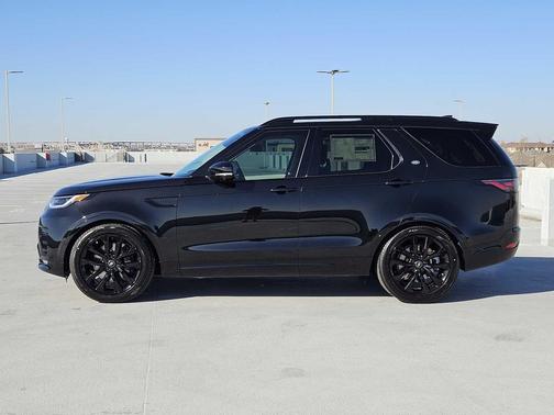 SANTORINI BLACK 2026 Land Rover Discovery Gemini Edition