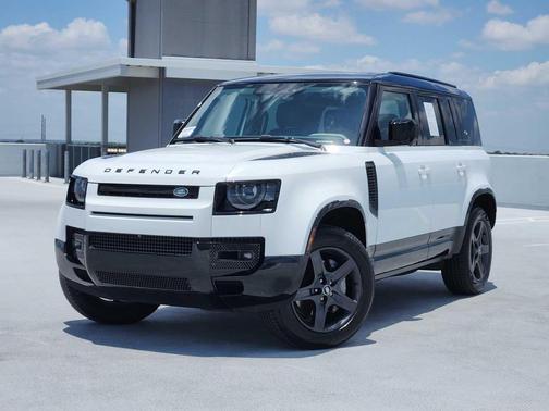 Fuji White 2024 Land Rover Defender 110 P400 X-Dynamic SE