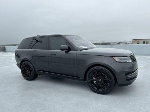 2023 Land Rover Range Rover P530 SE