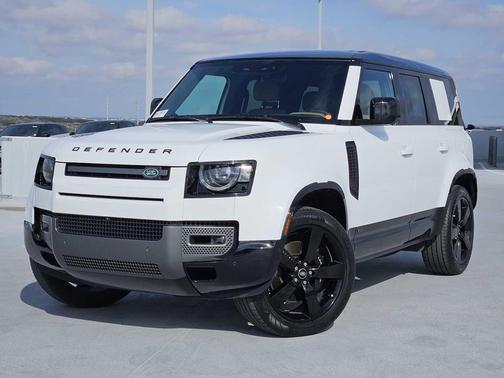 2025 Land Rover Defender 110 P525 V8