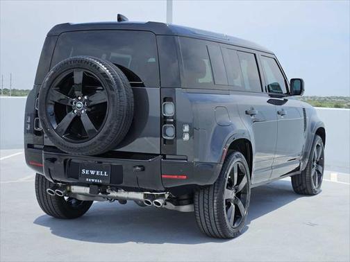 2025 Land Rover Defender 110 V8