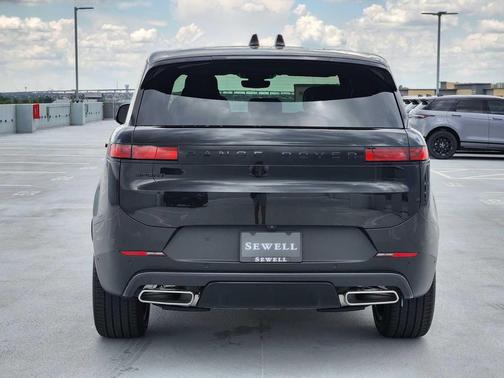 2025 Land Rover Range Rover Sport SE