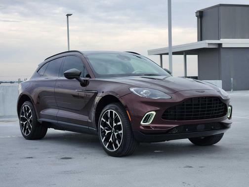 2021 Aston Martin DBX Base