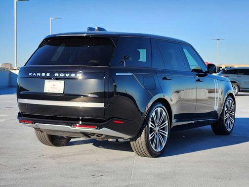 2025 Land Rover Range Rover P530 Autobiography LWB 7 Seat