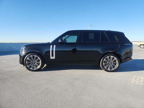 2025 Land Rover Range Rover P530 Autobiography LWB 7 Seat