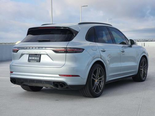 2020 Porsche Cayenne Cayenne Turbo S E-Hybrid