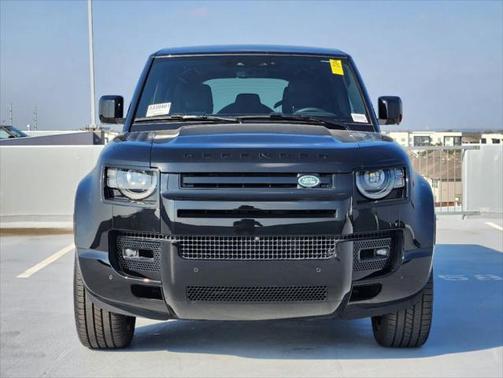 2025 Land Rover Defender 110 P500 X-Dynamic SE