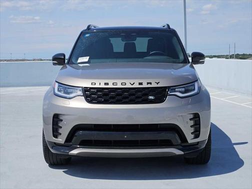 2024 Land Rover Discovery P300 Dynamic SE