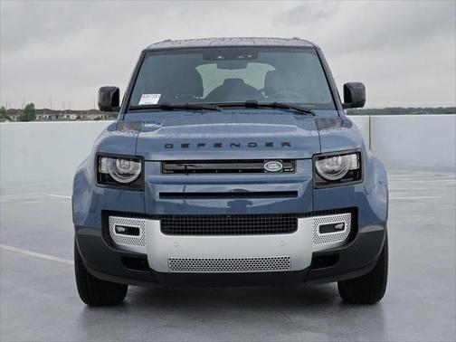 2025 Land Rover Defender 110 P300