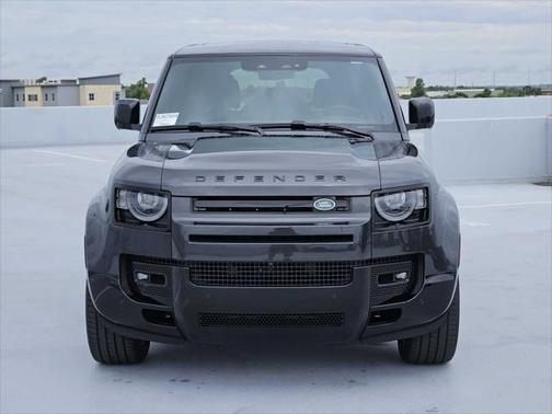 2025 Land Rover Defender 110 P500 X-Dynamic SE