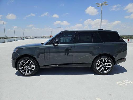 BELGRAVIA GREE 2026 Land Rover Range Rover P400 SE