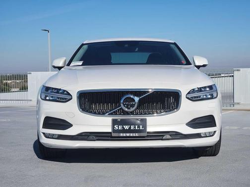 2019 Volvo S90 T5 Momentum