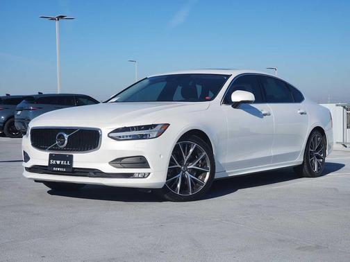 2019 Volvo S90 T5 Momentum