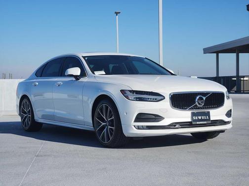 2019 Volvo S90 T5 Momentum
