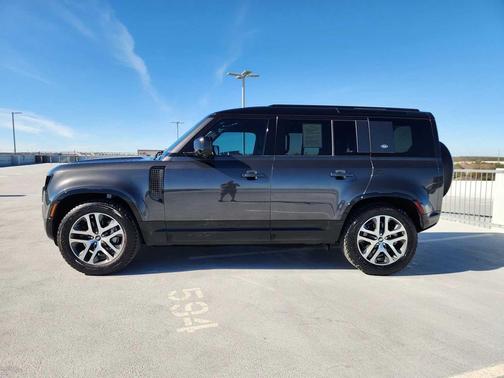 2024 Land Rover Defender 110 P400 X-Dynamic SE