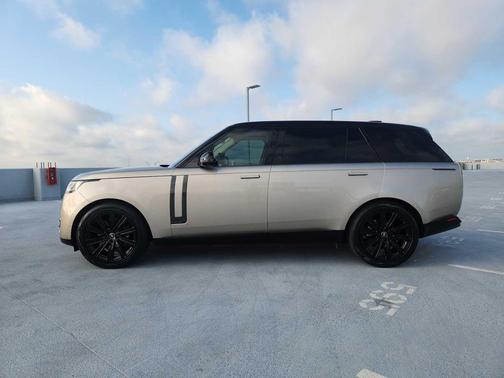 2023 Land Rover Range Rover Autobiography LWB 7 Seat