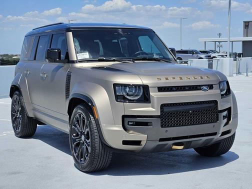 2025 Land Rover Defender P635 OCTA