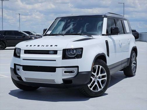 2025 Land Rover Defender 110 P300