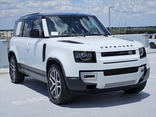 2025 Land Rover Defender 110 P300
