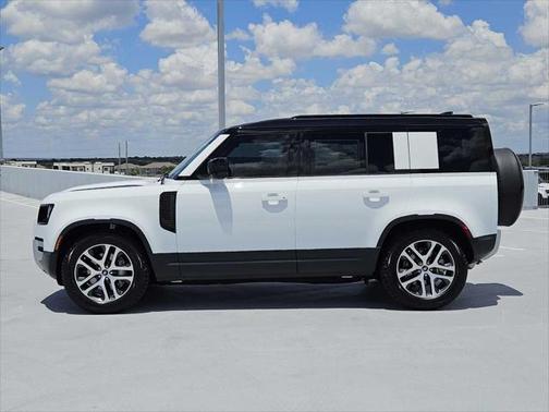 2025 Land Rover Defender 110 P300