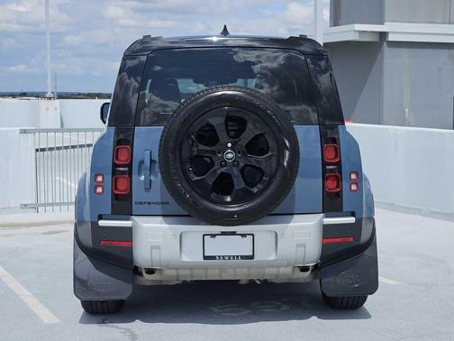 TASMAN BLUE 2025 Land Rover Defender 110 P400 S