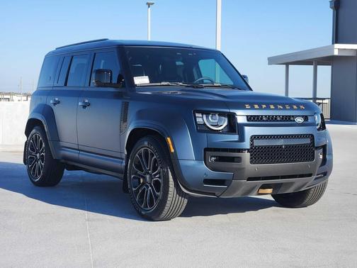 2026 Land Rover Defender OCTA