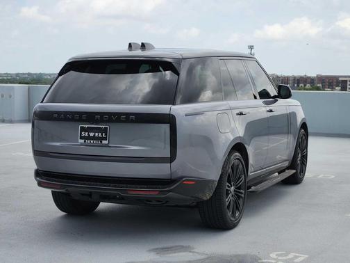Eiger Grey Metallic 2023 Land Rover Range Rover P530 SE SWB
