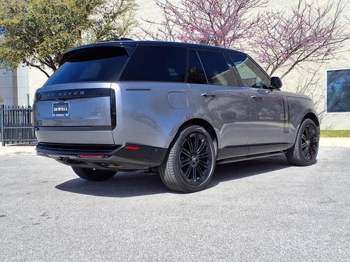 Eiger Grey Metallic 2023 Land Rover Range Rover P530 SE SWB