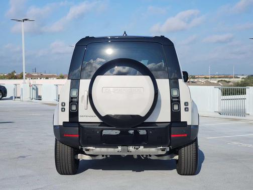 2026 Land Rover Defender S