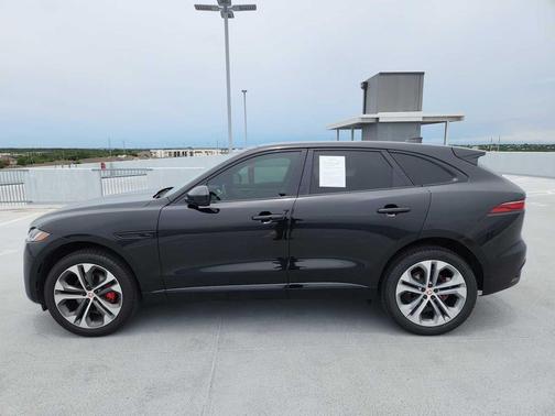 Santorini Black 2022 Jaguar F-PACE P250 S