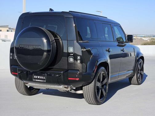 2026 Land Rover Defender P400 X-Dynamic SE