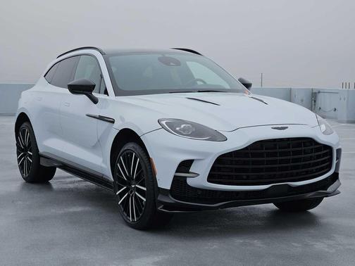 2023 Aston Martin DBX 707