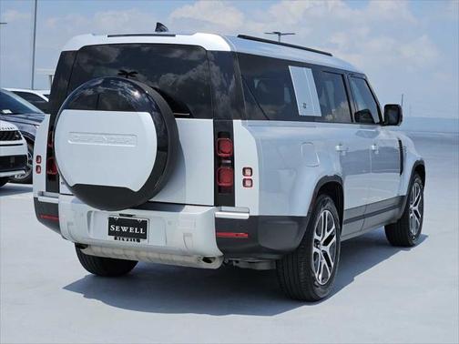2024 Land Rover Defender 130 P400 S